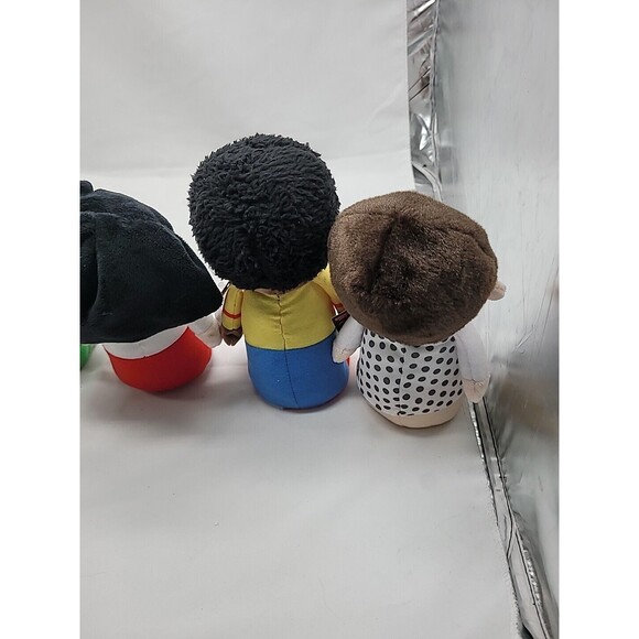 Lot Of 5 Stranger Things Mini Plush Set Eleven Dustin Lucas Mike Will 2023 New - Picture 14 of 16